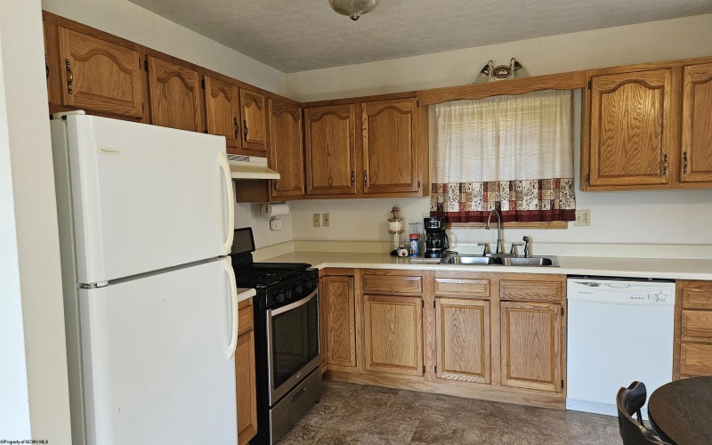 213 3rd Street, Belington, West Virginia 26250-7652, 3 Bedroom Bedrooms, 6 Room Rooms,1 BathroomBathrooms,Single Family Detached,For Sale,3rd,0,10167246 213 3rd Street, Belington, West Virginia 26250-7652, 3 Bedroom Bedrooms, 6 Room Rooms,1 BathroomBathrooms,Single Family Detached,For Sale,3rd,0,10167246