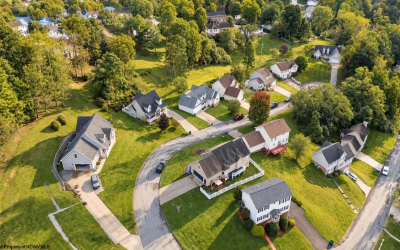 152 Oakwood Circle, Bridgeport, West Virginia 26330, 4 Bedroom Bedrooms, 8 Room Rooms,3 BathroomBathrooms,Single Family Detached,For Sale,Oakwood,0,10167232
