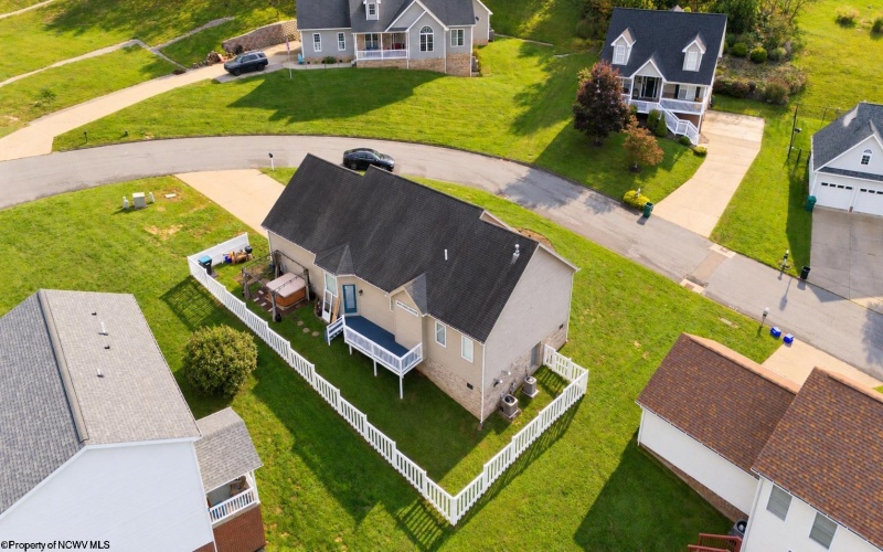 152 Oakwood Circle, Bridgeport, West Virginia 26330, 4 Bedroom Bedrooms, 8 Room Rooms,3 BathroomBathrooms,Single Family Detached,For Sale,Oakwood,0,10167232