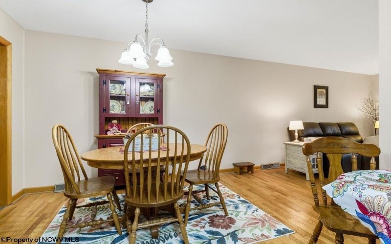 214 Cherry Street, Bridgeport, West Virginia 26330, 3 Bedroom Bedrooms, 8 Room Rooms,1 BathroomBathrooms,Single Family Detached,For Sale,Cherry,0,10167237