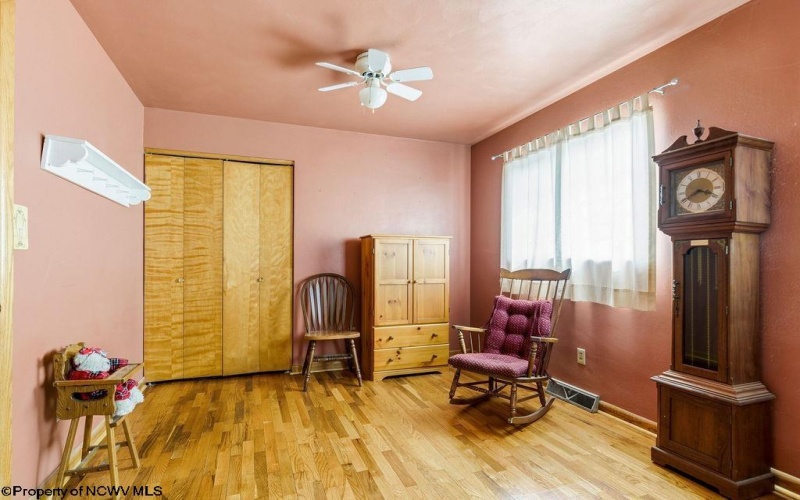 214 Cherry Street, Bridgeport, West Virginia 26330, 3 Bedroom Bedrooms, 8 Room Rooms,1 BathroomBathrooms,Single Family Detached,For Sale,Cherry,0,10167237