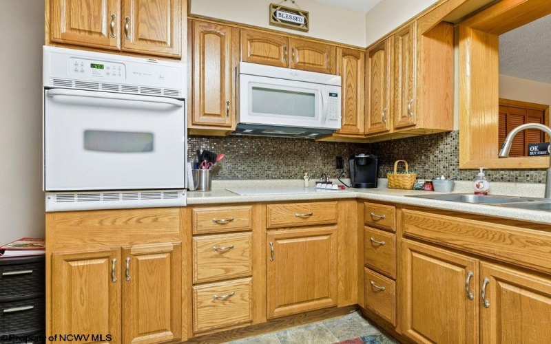214 Cherry Street, Bridgeport, West Virginia 26330, 3 Bedroom Bedrooms, 8 Room Rooms,1 BathroomBathrooms,Single Family Detached,For Sale,Cherry,0,10167237