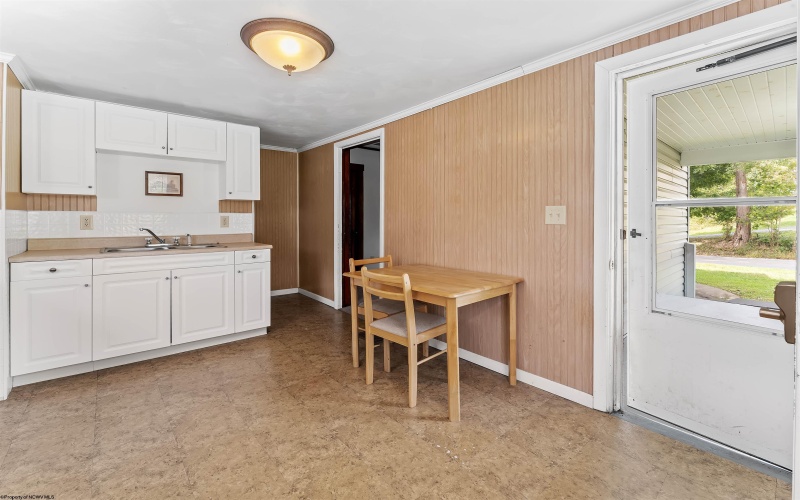 627 Pierpont Road, Morgantown, West Virginia 26508, 2 Bedroom Bedrooms, 5 Room Rooms,1 BathroomBathrooms,Single Family Detached,For Sale,Pierpont,0,10167233