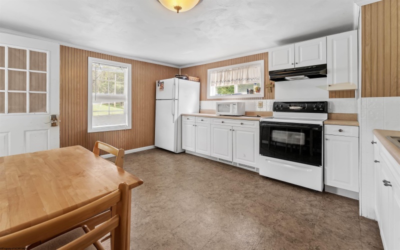 627 Pierpont Road, Morgantown, West Virginia 26508, 2 Bedroom Bedrooms, 5 Room Rooms,1 BathroomBathrooms,Single Family Detached,For Sale,Pierpont,0,10167233