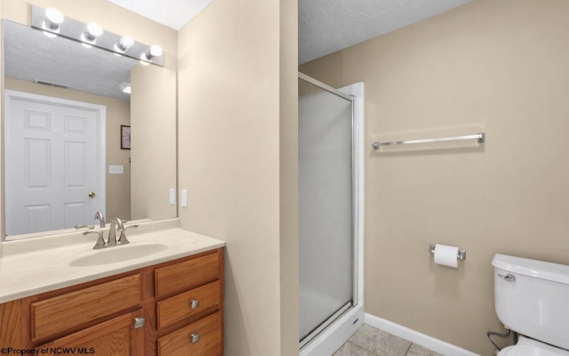 211 Stonegate Circle, Morgantown, West Virginia 26505, 3 Bedroom Bedrooms, 7 Room Rooms,3 BathroomBathrooms,Single Family Attached,For Sale,Stonegate,0,10167254