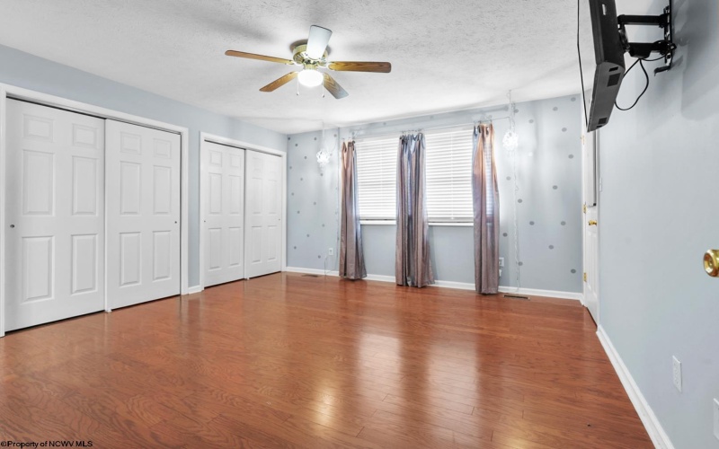 211 Stonegate Circle, Morgantown, West Virginia 26505, 3 Bedroom Bedrooms, 7 Room Rooms,3 BathroomBathrooms,Single Family Attached,For Sale,Stonegate,0,10167254