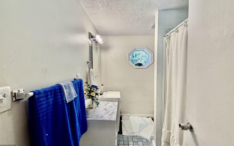 611 Saxman Drive, Barrackville, West Virginia 26559, 3 Bedroom Bedrooms, 6 Room Rooms,1 BathroomBathrooms,Single Family Detached,For Sale,Saxman,0,10167265