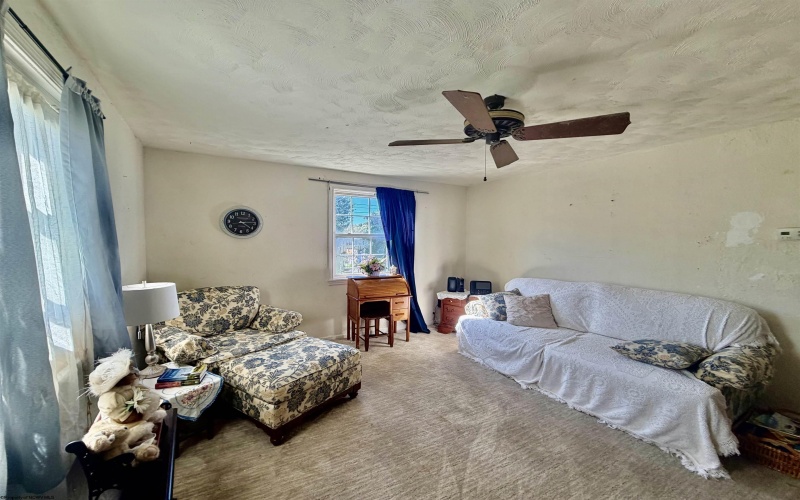611 Saxman Drive, Barrackville, West Virginia 26559, 3 Bedroom Bedrooms, 6 Room Rooms,1 BathroomBathrooms,Single Family Detached,For Sale,Saxman,0,10167265