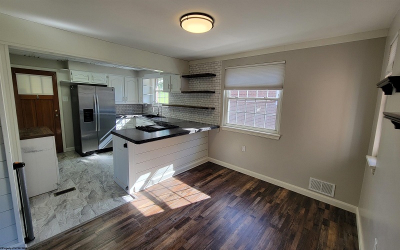 120 Seneca Drive, Clarksburg, West Virginia 26301, 3 Bedroom Bedrooms, 6 Room Rooms,1 BathroomBathrooms,Single Family Detached,For Sale,Seneca,0,10167251 120 Seneca Drive, Clarksburg, West Virginia 26301, 3 Bedroom Bedrooms, 6 Room Rooms,1 BathroomBathrooms,Single Family Detached,For Sale,Seneca,0,10167251