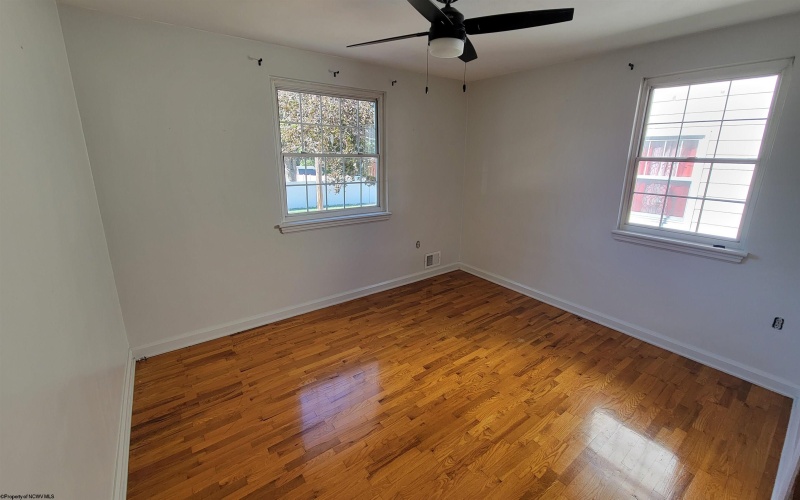 120 Seneca Drive, Clarksburg, West Virginia 26301, 3 Bedroom Bedrooms, 6 Room Rooms,1 BathroomBathrooms,Single Family Detached,For Sale,Seneca,0,10167251 120 Seneca Drive, Clarksburg, West Virginia 26301, 3 Bedroom Bedrooms, 6 Room Rooms,1 BathroomBathrooms,Single Family Detached,For Sale,Seneca,0,10167251