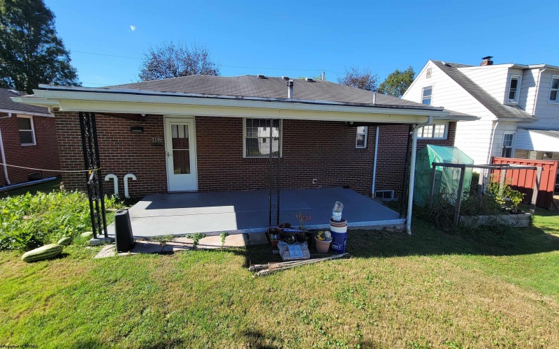 120 Seneca Drive, Clarksburg, West Virginia 26301, 3 Bedroom Bedrooms, 6 Room Rooms,1 BathroomBathrooms,Single Family Detached,For Sale,Seneca,0,10167251 120 Seneca Drive, Clarksburg, West Virginia 26301, 3 Bedroom Bedrooms, 6 Room Rooms,1 BathroomBathrooms,Single Family Detached,For Sale,Seneca,0,10167251