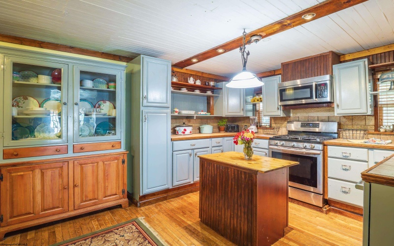 352 Kent Avenue, Davis, West Virginia 26260, 5 Bedroom Bedrooms, 8 Room Rooms,2 BathroomBathrooms,Single Family Detached,For Sale,Kent,0,10167255 352 Kent Avenue, Davis, West Virginia 26260, 5 Bedroom Bedrooms, 8 Room Rooms,2 BathroomBathrooms,Single Family Detached,For Sale,Kent,0,10167255