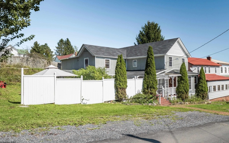 352 Kent Avenue, Davis, West Virginia 26260, 5 Bedroom Bedrooms, 8 Room Rooms,2 BathroomBathrooms,Single Family Detached,For Sale,Kent,0,10167255 352 Kent Avenue, Davis, West Virginia 26260, 5 Bedroom Bedrooms, 8 Room Rooms,2 BathroomBathrooms,Single Family Detached,For Sale,Kent,0,10167255