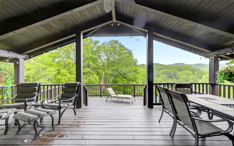 201 Westridge Drive, Elkins, West Virginia 26241, 4 Bedroom Bedrooms, 11 Room Rooms,4 BathroomBathrooms,Single Family Detached,For Sale,Westridge,0,10160237 201 Westridge Drive, Elkins, West Virginia 26241, 4 Bedroom Bedrooms, 11 Room Rooms,4 BathroomBathrooms,Single Family Detached,For Sale,Westridge,0,10160237