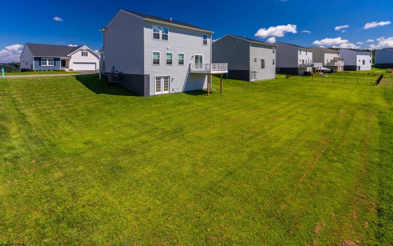126 Eastview Way, Fairmont, West Virginia 26554, 3 Bedroom Bedrooms, 7 Room Rooms,2 BathroomBathrooms,Single Family Detached,For Sale,Eastview,0,10167264