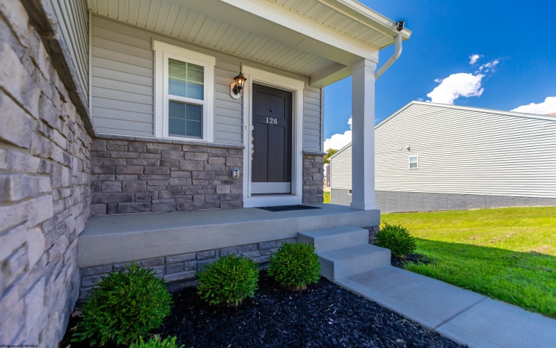 126 Eastview Way, Fairmont, West Virginia 26554, 3 Bedroom Bedrooms, 7 Room Rooms,2 BathroomBathrooms,Single Family Detached,For Sale,Eastview,0,10167264