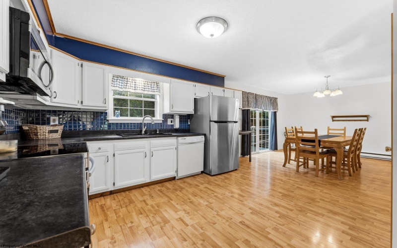 195 Michael Drive, Uniontown, Pennsylvania 15401, 3 Bedroom Bedrooms, 6 Room Rooms,2 BathroomBathrooms,Single Family Detached,For Sale,Michael,0,10167269