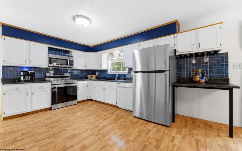 195 Michael Drive, Uniontown, Pennsylvania 15401, 3 Bedroom Bedrooms, 6 Room Rooms,2 BathroomBathrooms,Single Family Detached,For Sale,Michael,0,10167269