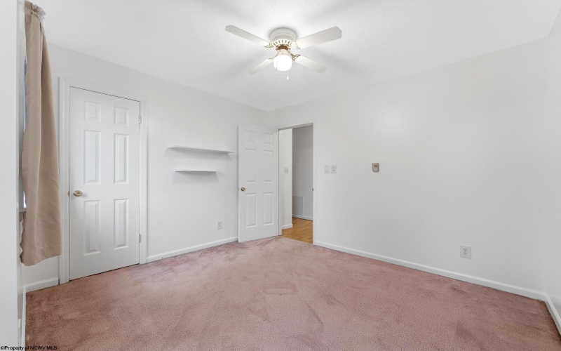 195 Michael Drive, Uniontown, Pennsylvania 15401, 3 Bedroom Bedrooms, 6 Room Rooms,2 BathroomBathrooms,Single Family Detached,For Sale,Michael,0,10167269