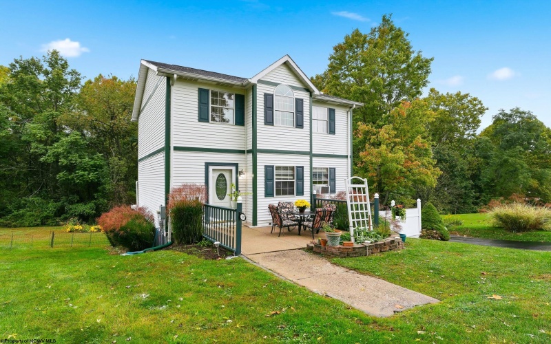 195 Michael Drive, Uniontown, Pennsylvania 15401, 3 Bedroom Bedrooms, 6 Room Rooms,2 BathroomBathrooms,Single Family Detached,For Sale,Michael,0,10167269