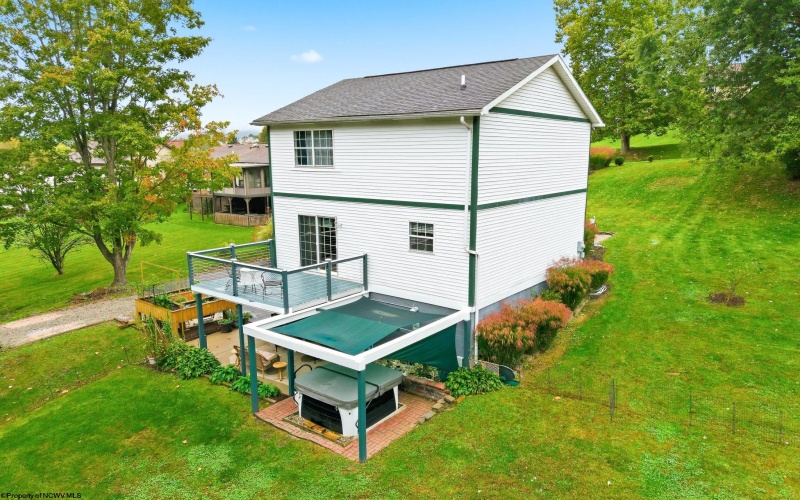 195 Michael Drive, Uniontown, Pennsylvania 15401, 3 Bedroom Bedrooms, 6 Room Rooms,2 BathroomBathrooms,Single Family Detached,For Sale,Michael,0,10167269