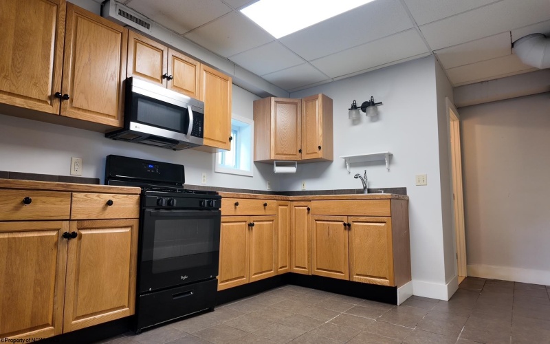 813.5 Monongalia Avenue, Morgantown, West Virginia 26505, 1 Bedroom Bedrooms, 3 Room Rooms,1 BathroomBathrooms,Residential Rentals,For Rent,Monongalia,0,10167273
