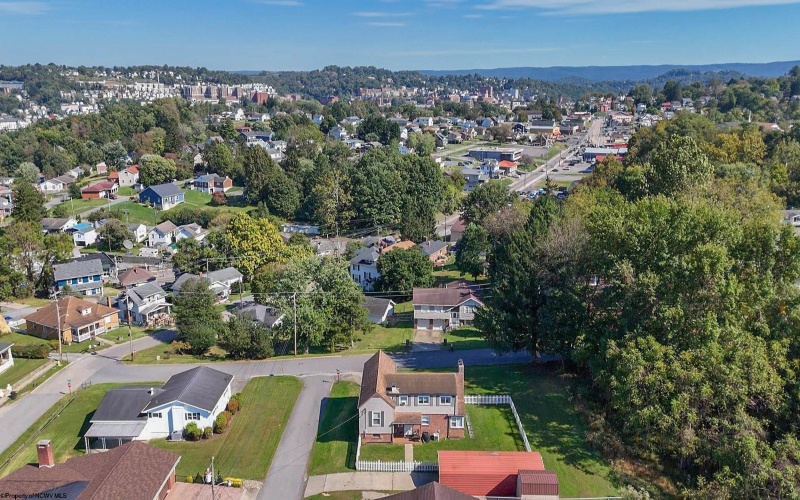 10 Savannah Street, Westover, West Virginia 26501, 3 Bedroom Bedrooms, 8 Room Rooms,2 BathroomBathrooms,Single Family Detached,For Sale,Savannah,0,10167291