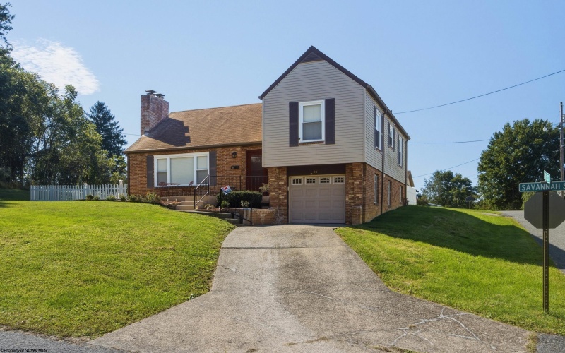 10 Savannah Street, Westover, West Virginia 26501, 3 Bedroom Bedrooms, 8 Room Rooms,2 BathroomBathrooms,Single Family Detached,For Sale,Savannah,0,10167291