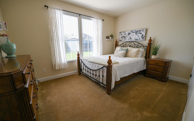 29 Woodbury Drive, Fairmont, West Virginia 26554, 4 Bedroom Bedrooms, 8 Room Rooms,4 BathroomBathrooms,Single Family Detached,For Sale,Woodbury,0,10167289