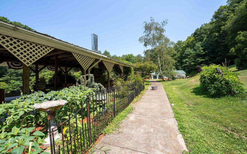 463&489 Slab Camp Road, Independence, West Virginia 26374, 4 Bedroom Bedrooms, 11 Room Rooms,4 BathroomBathrooms,Single Family Detached,For Sale,Slab Camp,0,10167281