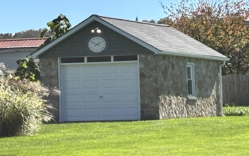 197 Sturmer Street, Belington, West Virginia 26250, 3 Bedroom Bedrooms, 6 Room Rooms,2 BathroomBathrooms,Single Family Detached,For Sale,Sturmer,0,10167272