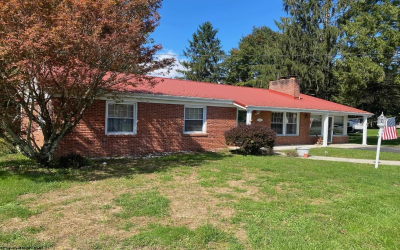105 Wilton Avenue, Elkins, West Virginia 26241, 3 Bedroom Bedrooms, 10 Room Rooms,2 BathroomBathrooms,Single Family Detached,For Sale,Wilton,0,10167286