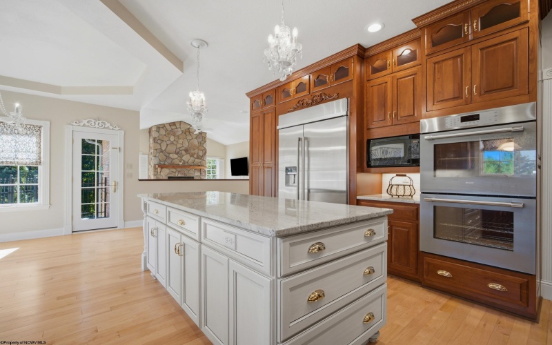 24 Woodcliff Drive, Fairmont, West Virginia 26554, 5 Bedroom Bedrooms, 14 Room Rooms,6 BathroomBathrooms,Single Family Detached,For Sale,Woodcliff,0,10167296