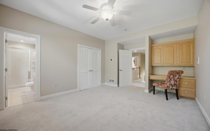 24 Woodcliff Drive, Fairmont, West Virginia 26554, 5 Bedroom Bedrooms, 14 Room Rooms,6 BathroomBathrooms,Single Family Detached,For Sale,Woodcliff,0,10167296