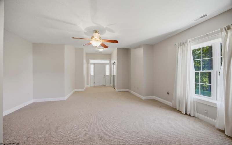 24 Woodcliff Drive, Fairmont, West Virginia 26554, 5 Bedroom Bedrooms, 14 Room Rooms,6 BathroomBathrooms,Single Family Detached,For Sale,Woodcliff,0,10167296