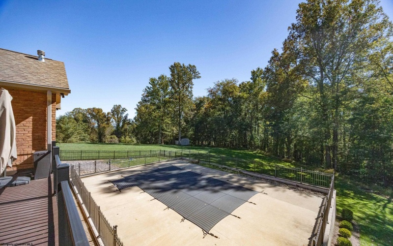 24 Woodcliff Drive, Fairmont, West Virginia 26554, 5 Bedroom Bedrooms, 14 Room Rooms,6 BathroomBathrooms,Single Family Detached,For Sale,Woodcliff,0,10167296