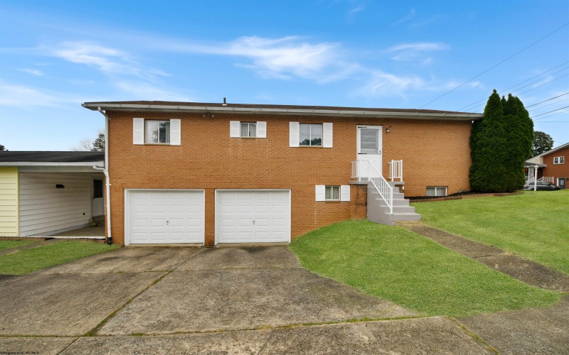 1005 Saxman Street, Barrackville, West Virginia 26559, 4 Bedroom Bedrooms, 10 Room Rooms,3 BathroomBathrooms,Single Family Detached,For Sale,Saxman,0,10167295