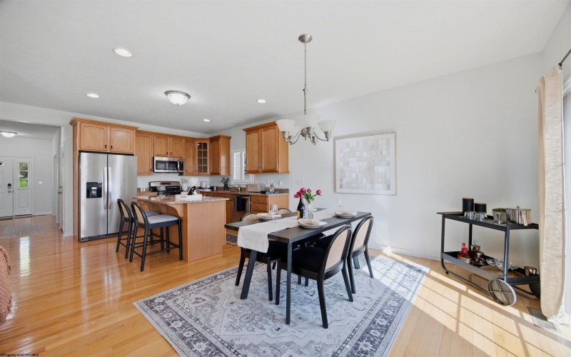 98 Berkshire Circle, Bridgeport, West Virginia 26330, 3 Bedroom Bedrooms, 12 Room Rooms,3 BathroomBathrooms,Single Family Attached,For Sale,Berkshire,0,10167304