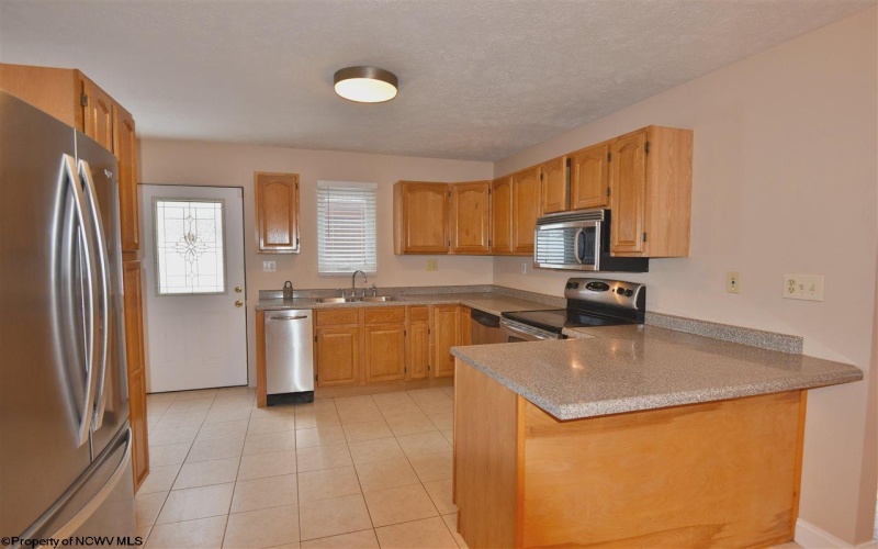 134 Timberbrook Lane, Bridgeport, West Virginia 26330, 4 Bedroom Bedrooms, 7 Room Rooms,4 BathroomBathrooms,Residential Rentals,For Rent,Timberbrook,0,10166829