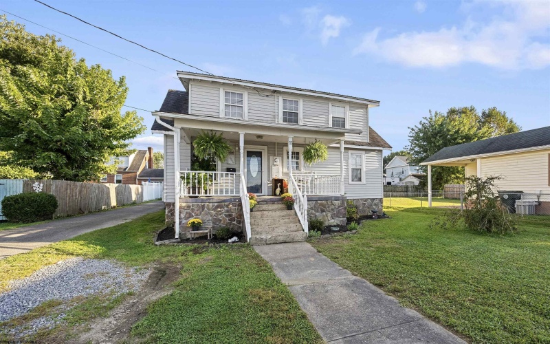 11 Lincoln Street, Buckhannon, West Virginia 26201, 2 Bedroom Bedrooms, 5 Room Rooms,1 BathroomBathrooms,Single Family Detached,For Sale,Lincoln,0,10167317