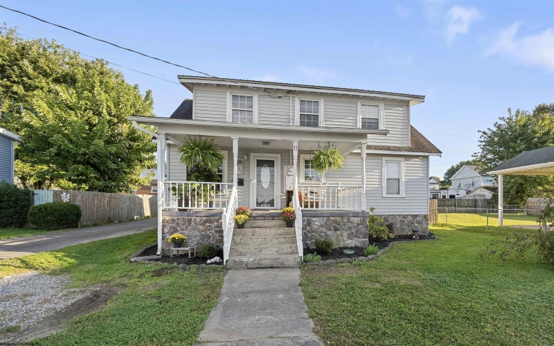 11 Lincoln Street, Buckhannon, West Virginia 26201, 2 Bedroom Bedrooms, 5 Room Rooms,1 BathroomBathrooms,Single Family Detached,For Sale,Lincoln,0,10167317