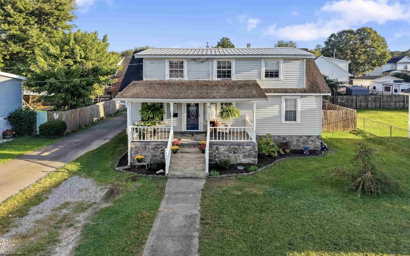 11 Lincoln Street, Buckhannon, West Virginia 26201, 2 Bedroom Bedrooms, 5 Room Rooms,1 BathroomBathrooms,Single Family Detached,For Sale,Lincoln,0,10167317