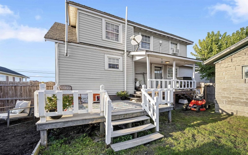 11 Lincoln Street, Buckhannon, West Virginia 26201, 2 Bedroom Bedrooms, 5 Room Rooms,1 BathroomBathrooms,Single Family Detached,For Sale,Lincoln,0,10167317