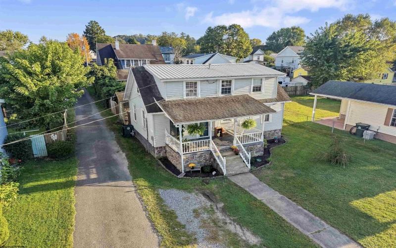 11 Lincoln Street, Buckhannon, West Virginia 26201, 2 Bedroom Bedrooms, 5 Room Rooms,1 BathroomBathrooms,Single Family Detached,For Sale,Lincoln,0,10167317