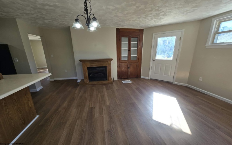 406 Stealey Avenue, Clarksburg, West Virginia 26301, 3 Bedroom Bedrooms, 6 Room Rooms,1 BathroomBathrooms,Single Family Detached,For Sale,Stealey,0,10167298