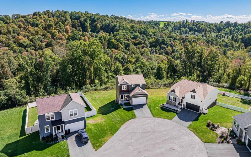 185 Eastview Way, Fairmont, West Virginia 26554, 3 Bedroom Bedrooms, 6 Room Rooms,2 BathroomBathrooms,Single Family Detached,For Sale,Eastview,0,10167297