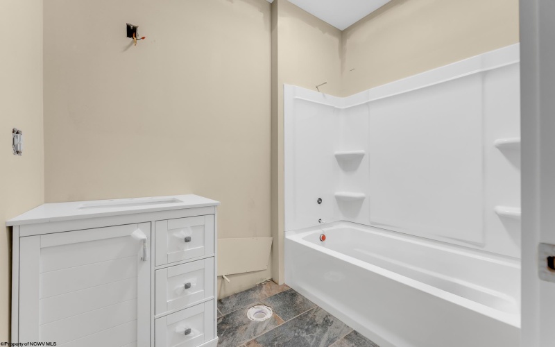 1002 Poplar Drive, Grafton, West Virginia 26354, 5 Bedroom Bedrooms, 9 Room Rooms,4 BathroomBathrooms,Single Family Detached,For Sale,Poplar,0,10163484