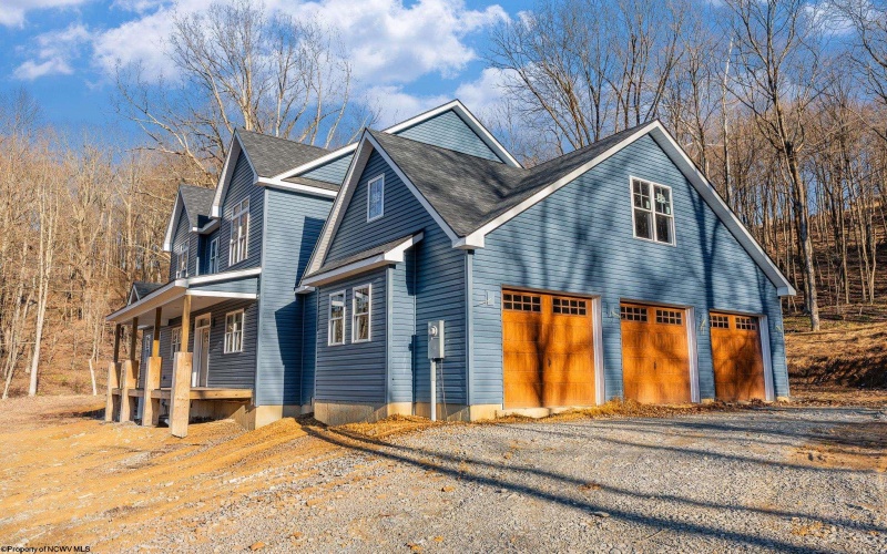1002 Poplar Drive, Grafton, West Virginia 26354, 5 Bedroom Bedrooms, 9 Room Rooms,4 BathroomBathrooms,Single Family Detached,For Sale,Poplar,0,10163484