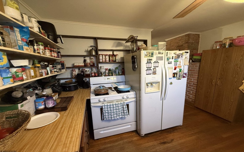 1009 Henry Avenue, Elkins, West Virginia 26241, 3 Bedroom Bedrooms, 10 Room Rooms,2 BathroomBathrooms,Single Family Detached,For Sale,Henry,0,10167301