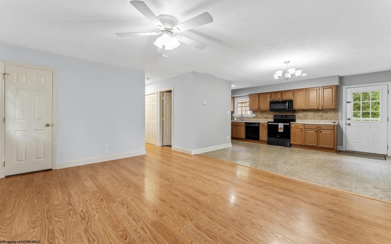 7 Buxton Lane, Morgantown, West Virginia 26508, 3 Bedroom Bedrooms, 5 Room Rooms,2 BathroomBathrooms,Single Family Detached,For Sale,Buxton,0,10167299 7 Buxton Lane, Morgantown, West Virginia 26508, 3 Bedroom Bedrooms, 5 Room Rooms,2 BathroomBathrooms,Single Family Detached,For Sale,Buxton,0,10167299